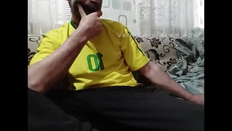 Snapshot of xploid1982 chatting on 19, 4, 2026 xploid1982 online show from 19, 4, 2026