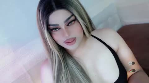 Snapshot of xsabbylicious69 chatting on 4, 11, 2025 xsabbylicious69 online show from 4, 11, 2025