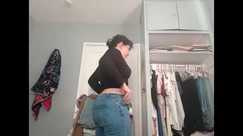 Snapshot of xsillymillyx chatting on 7, 10, 2025 Mille online show from 7, 10, 2025