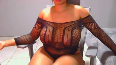 Snapshot of xspiketeex chatting on 27, 5, 2026 spykeXtee online show from 27, 5, 2026