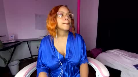 Snapshot of xstargazingx chatting on 28, 5, 2026 xStarGazingx online show from 28, 5, 2026