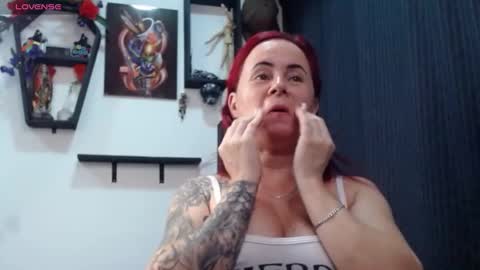 Eva evee milf online show from 7, 1, 2025