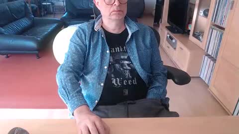 Snapshot of xtommix69 chatting on 7, 4, 2026 xtommix69 online show from 7, 4, 2026