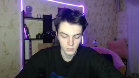 traqqq online show from 23, 2, 2025