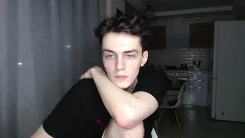 traqqq online show from 4, 7, 2026