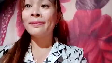 Snapshot of xuxulove00 chatting on 5, 12, 2025 xuxulove00 online show from 5, 12, 2025