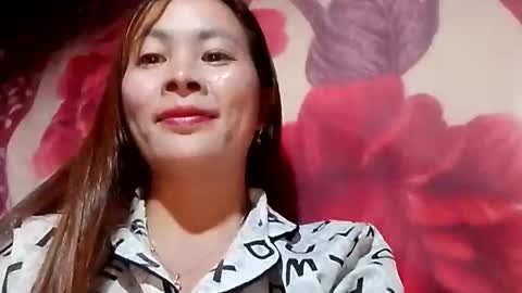 Snapshot of xuxulove00 chatting on 15, 12, 2025 xuxulove00 online show from 15, 12, 2025