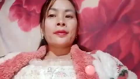 Snapshot of xuxulove00 chatting on 18, 12, 2025 xuxulove00 online show from 18, 12, 2025