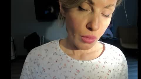 Snapshot of xvaleriax0 chatting on 14, 9, 2025 xvaleriax0 online show from 14, 9, 2025