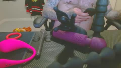 Snapshot of xx_cum4you_xx chatting on 1, 10, 2025 cum4you online show from 1, 10, 2025