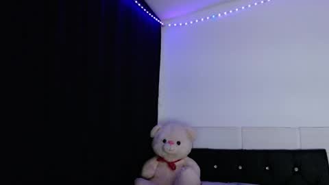 Snapshot of xx_johnson_xx chatting on 26, 3, 2026 VALE online show from 26, 3, 2026