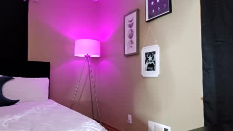 XxBADCATxX online show from 30, 1, 2025