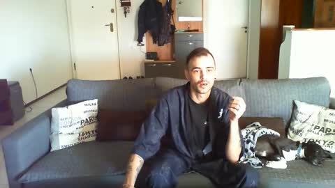 Snapshot of xxbooba_valentinoxx chatting on 30, 10, 2025 xXBooba ValentinoXx online show from 30, 10, 2025