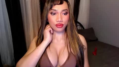 Snapshot of xxcinddyxx chatting on 21, 2, 2025 cinddy online show from 21, 2, 2025
