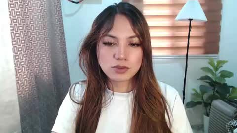 Snapshot of xxjulielovesyouxx chatting on 15, 2, 2025 July online show from 15, 2, 2025