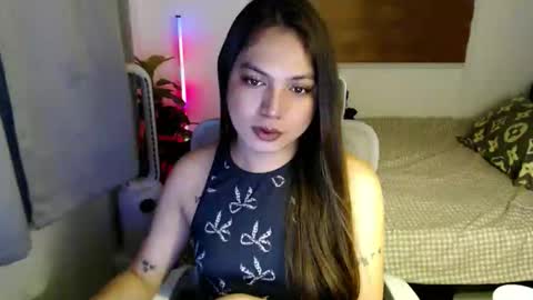 Snapshot of xxjulielovesyouxx chatting on 11, 9, 2025 July online show from 11, 9, 2025