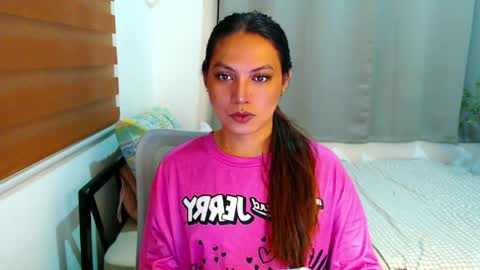 Snapshot of xxjulielovesyouxx chatting on 1, 4, 2026 July online show from 1, 4, 2026