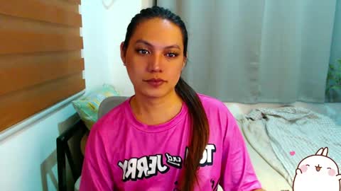 Snapshot of xxjulielovesyouxx chatting on 3, 4, 2026 July online show from 3, 4, 2026