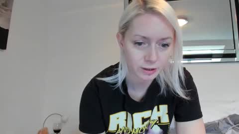 Snapshot of xxkimber_bentonxx chatting on 12, 11, 2025 Next online Monday to Friday 10am till 2pm UK time online show from 12, 11, 2025