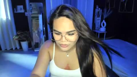 Snapshot of xxkylie_smithxx chatting on 25, 7, 2026 Kylie Smith online show from 25, 7, 2026