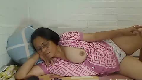 Snapshot of xxlenepinayxx chatting on 13, 4, 2026 xxlenepinayxx online show from 13, 4, 2026