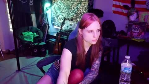 Snapshot of xxlilithmoonxx chatting on 19, 5, 2026 Lilith online show from 19, 5, 2026