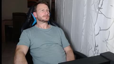 Snapshot of xxmettexx chatting on 5, 4, 2026 xxmettexx online show from 5, 4, 2026