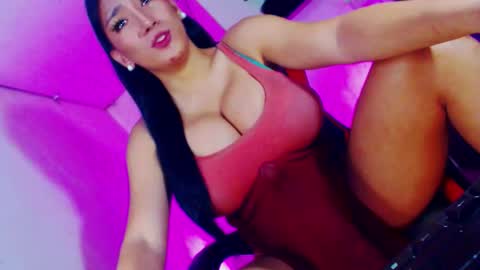 Snapshot of xxqueenjasminexx chatting on 9, 2, 2026 Jasmine online show from 9, 2, 2026