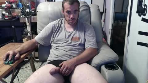 Snapshot of xxscubastevexxx chatting on 12, 10, 2025 xxScubaStevexx online show from 12, 10, 2025