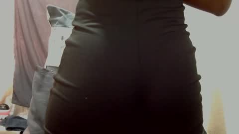 xxsexytalia28 online show from 3, 3, 2025