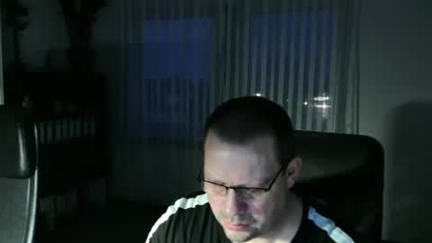 Eddi online show from 15, 12, 2025