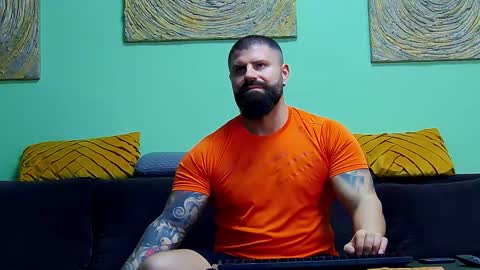 Xtream Leonard online show from 26, 11, 2025