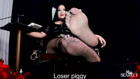 Snapshot of xxx_madamme chatting on 28, 9, 2025 Mistress Scarlet Igmiss scarlet978 online show from 28, 9, 2025