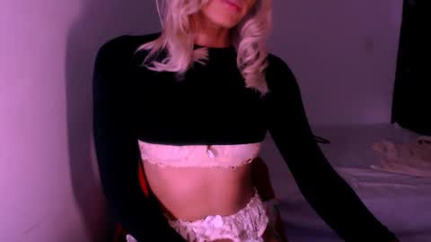 Snapshot of xxxanonymousloverxxx chatting on 21, 11, 2025 Chiara online show from 21, 11, 2025