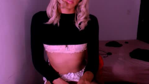 Snapshot of xxxanonymousloverxxx chatting on 27, 11, 2025 Chiara online show from 27, 11, 2025