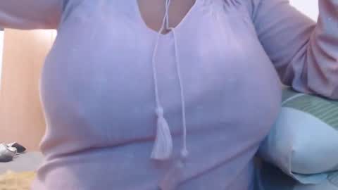 Snapshot of xxxbustybabe27x chatting on 3, 2, 2025 Ayanda online show from 3, 2, 2025