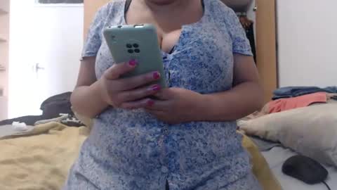 Snapshot of xxxbustybabe27x chatting on 8, 2, 2025 Ayanda online show from 8, 2, 2025