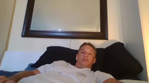 Snapshot of xxxelentdick chatting on 28, 1, 2025 deeeeznutz online show from 28, 1, 2025