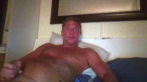 Snapshot of xxxelentdick chatting on 25, 11, 2025 deeeeznutz online show from 25, 11, 2025