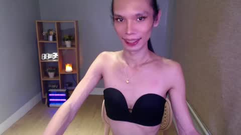 Snapshot of xxxfuckgirlyumsxxx chatting on 8, 1, 2025 Your Princess Yums online show from 8, 1, 2025