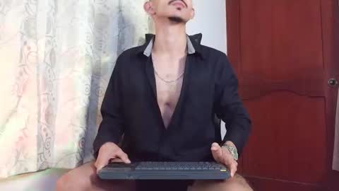 Snapshot of xxxhome_alonexxx chatting on 16, 4, 2026 Kev online show from 16, 4, 2026