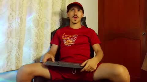 Snapshot of xxxhome_alonexxx chatting on 22, 4, 2026 Kev online show from 22, 4, 2026