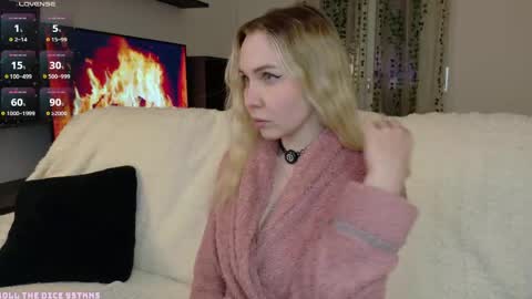 Snapshot of xxxhoneyxx chatting on 3, 4, 2026 Onlyfanz online show from 3, 4, 2026