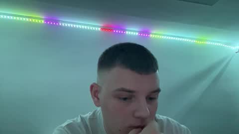 Snapshot of xxxten_ chatting on 18, 3, 2026 Leo online show from 18, 3, 2026