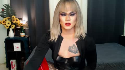 QueenMarina online show from 25, 12, 2024