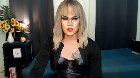 QueenMarina online show from 30, 12, 2024