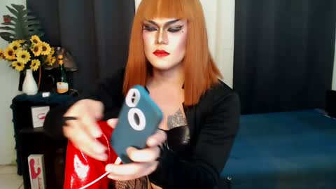 QueenMarina online show from 8, 2, 2025