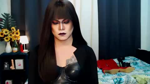 QueenMarina online show from 25, 9, 2025