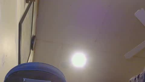 Snapshot of xzbib1 chatting on 21, 4, 2026 xzbib1 online show from 21, 4, 2026