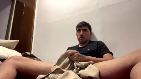 Snapshot of y0ungwithbrowndick chatting on 16, 5, 2026 BROWN DICK online show from 16, 5, 2026